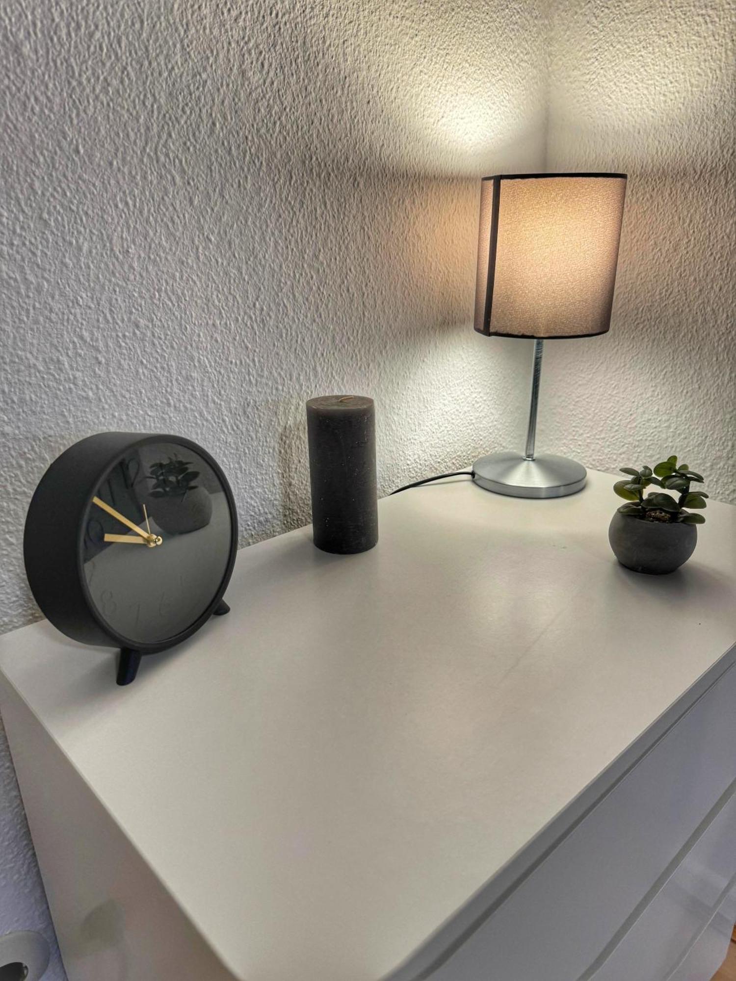 1 Apartment *